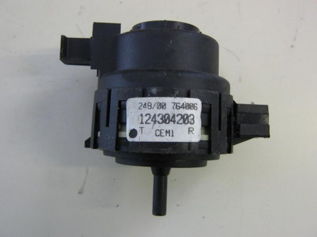 PRESSOSTATO COD.124304203   CODICE ALTERNATIVO: 764006   PER LAVATRICE REX RIE390, RJ10, ELECTROLUX EW1076T, ZOPPAS PMV1208LA