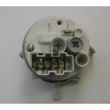 PRESSOSTATO COD. 160015915.01   CODICE ALTERNATIVO: 7650038   PER LAVATRICE AEG L50612, ARISTON AVSD88, ALS89X, avsl 66 it, INDESIT WAS 6 X