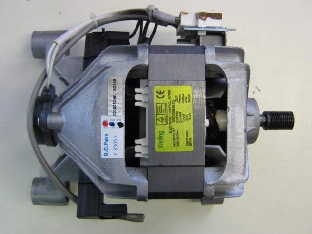 Motore lavatrice Indesit IWB5065 cod 160020939.03