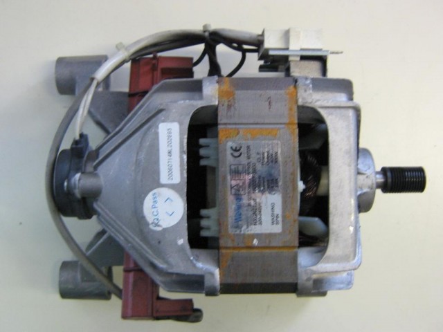 Motore lavatrice Ariston AV8 cod 16002093900