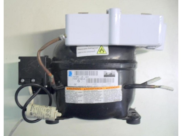 Compressore frigorifero Ariston MBL 1811 S cod TW385-JS-441