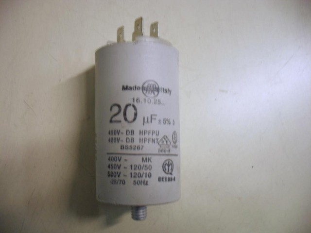 Condensatore lavatrice Ariston AL748TX IT cod 16.10.25..
