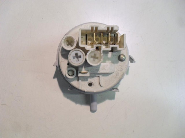 PRESSOSTATO COD. 7650021 CODICE ALTERNATIVO: 160014176.02   PER LAVATRICE ARISTON AB 66, AB 66X