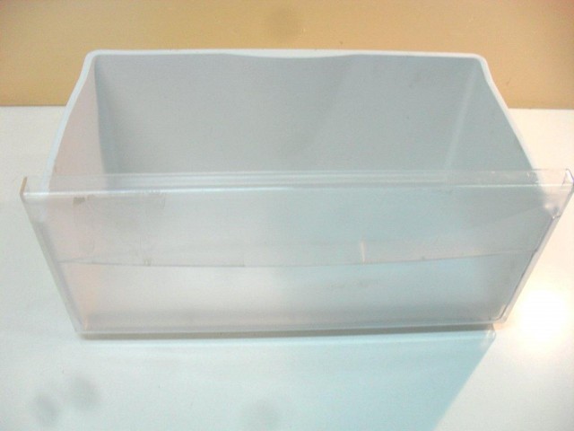 Cassetto frigorifero Ariston misure 43,8 x 24,1 x 17,2